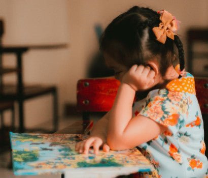 Développer la concentration de l’enfant grâce à la méthode Montessori - Bookinou