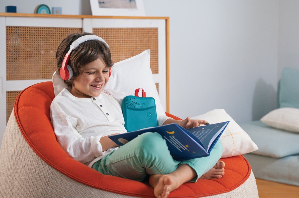 Pourquoi faire écouter des histoires audios aux plus petits ? - Bookinou