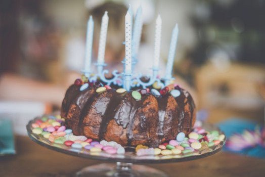 Quel cadeau offrir à un enfant de 6 ans ? Idées pour son anniversaire, Noël et l'entrée au CP - Bookinou