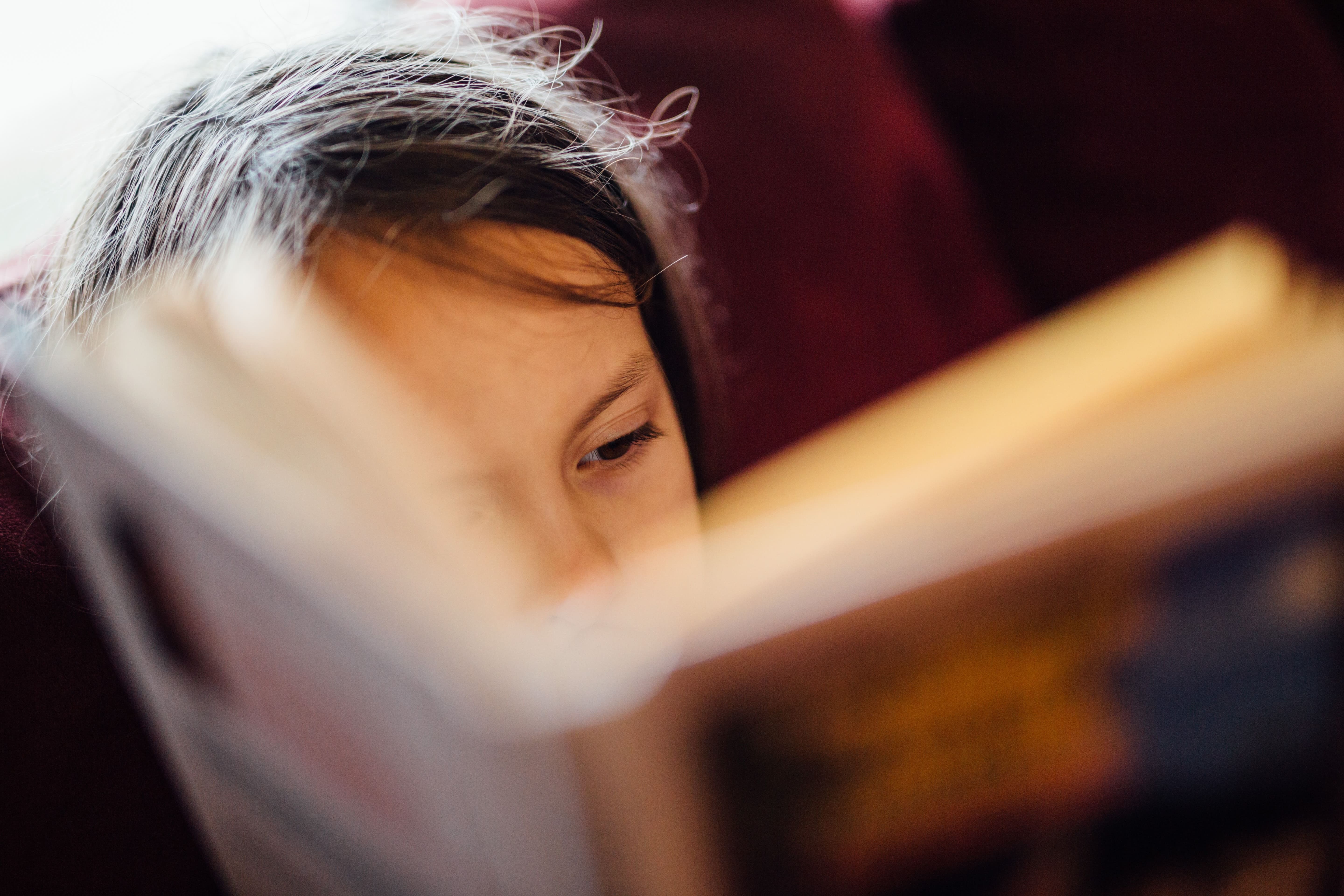 La lecture du soir avec les enfants et la conteuse d'histoires Bookinou