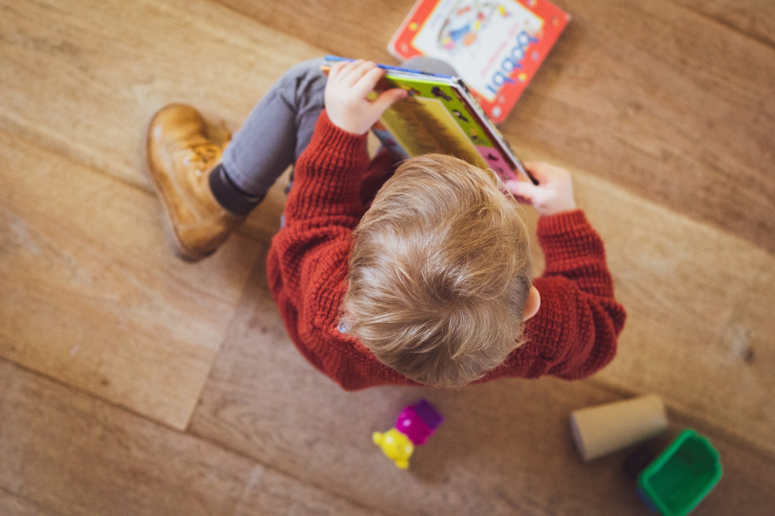 Livre en bois pour bébé dès 1 an