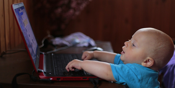 Les risques des écrans pour les enfants : problème de motricité