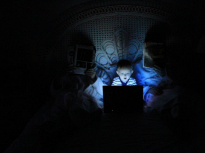 Les risques des écrans pour les enfants : les troubles du sommeil